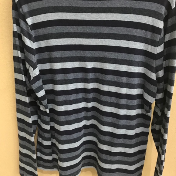3/$35 Croft&Barrow soft long sleeve.Stripes in blues. XL - Picture 3 of 3